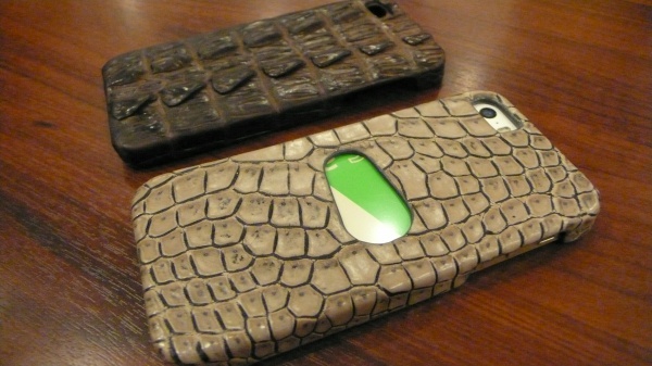 Cell cover/crocodile OrderMade