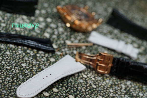 Roger Dubuis Crocodile Watch Strap Bespoke／ロジェ・デュブイ／時計ストラップ(ウォッチベルト)切り込み凹加工×純正Dバックル(尾錠)／ハンドステッチ・FULLBRIDGE別注染め半艶ホワイトクロコダイルフルオーダーメイド